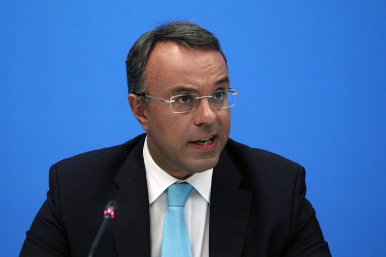 Σταϊκούρας: Τα 9 μέτρα στήριξης επιχειρήσεων και εργαζομένων -Ποιοι δικαιούνται 534 ευρώ το μήνα
